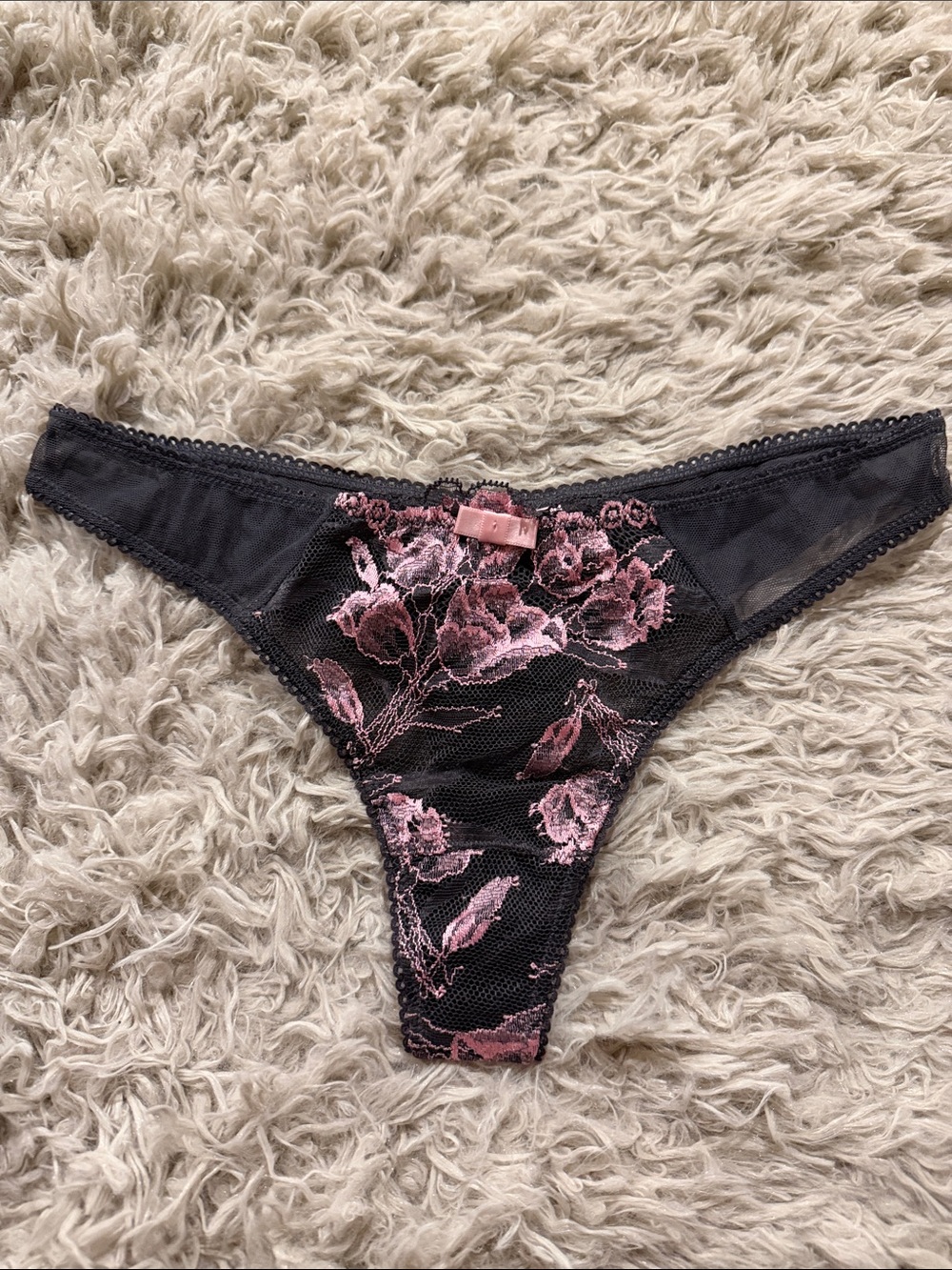 NWT Vintage Victoria's Secret Lace Mesh Thong Rare Small